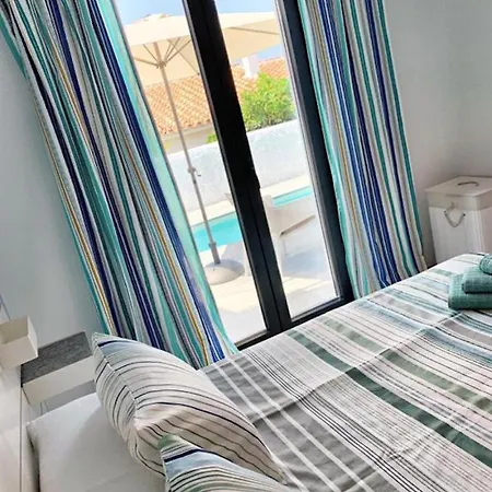 Wonderful House By The Sea