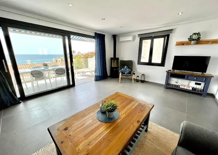 Villa Wonderful House By The Sea *