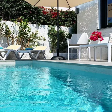 Wonderful House By The Sea