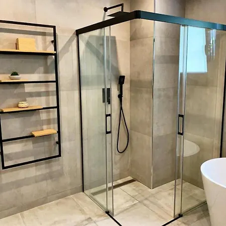 Wonderful House By The Sea Villa