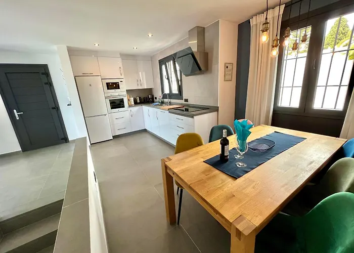 Wonderful House By The Sea Βίλα